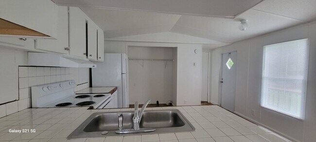 Building Photo - 701 Trollingwood-Hawfields Rd. lot 3