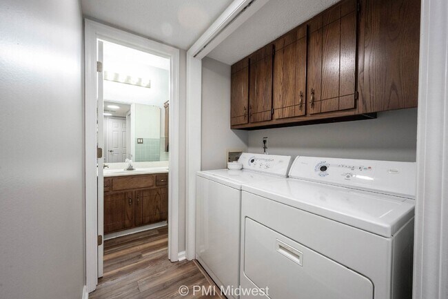 Building Photo - 860 Sable Ridge Dr