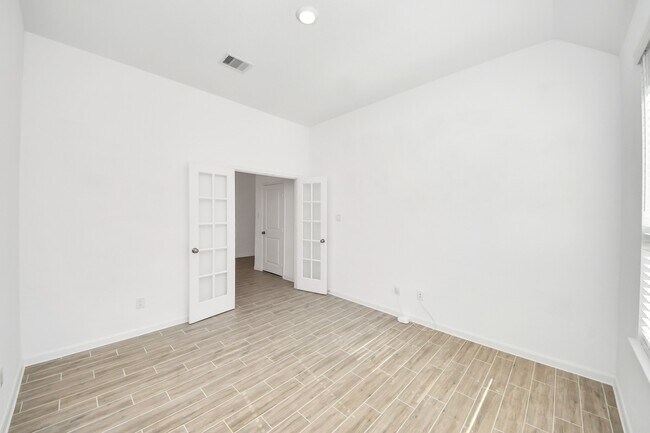 Building Photo - 17770 Misty Brk Ln