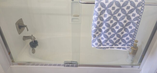 Building Photo - $6,000 Per Month FULLY FURNISHED - SATELLITE BEACH FL- MINUTES TO BEACH