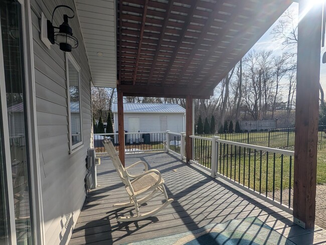 Building Photo - 4125 Spruce St