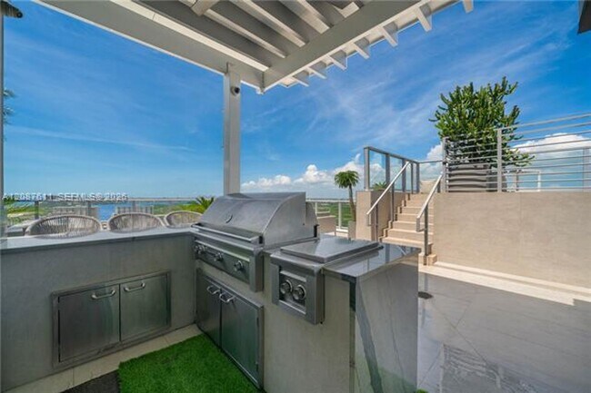 Building Photo - 330 Sunny Isles Blvd