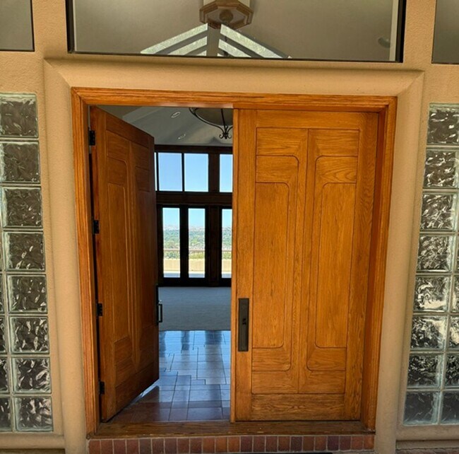 Building Photo - Pleasanton 4 bed / 4 bath Ultra-Private 1.3-Acre Sanctuary with Panoramic Views, pool and spa