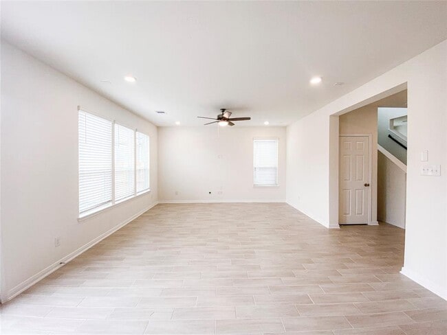 Building Photo - 6634 Elks Trace