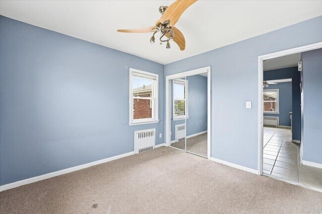 Building Photo - 1400 70th St