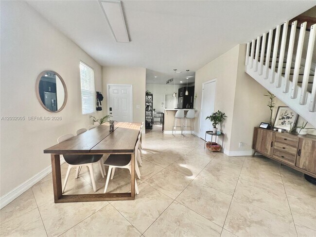 Building Photo - 2176 Salerno Cir