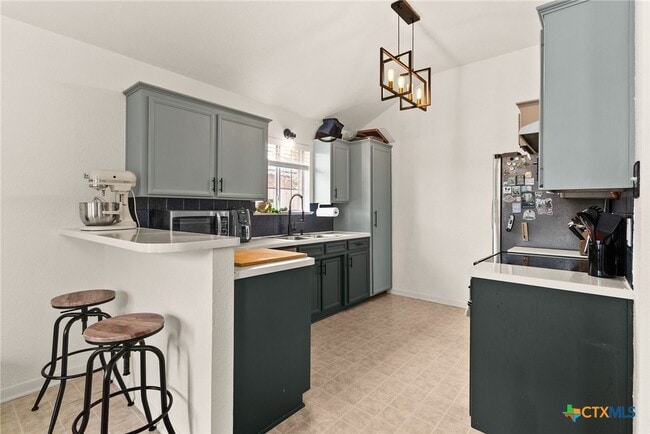 Building Photo - 4129 Fawn Dr