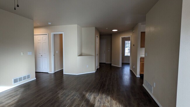 Building Photo - SPRINGS RANCH 3 BEDROOM/2 BATHROOM RANCH WITH FENCED YARD AND 2 CAR GARAGE!