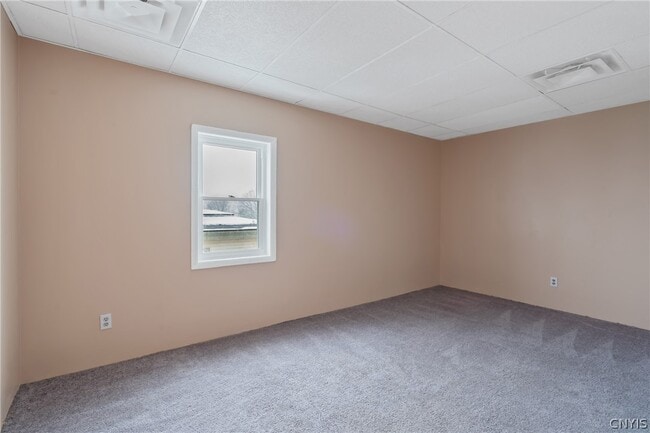 Building Photo - 103 E 7th St