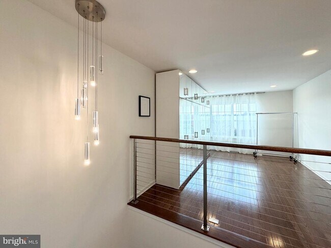 Building Photo - 308 Roarks Trail