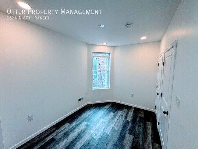 Building Photo - 1624 N 60th St