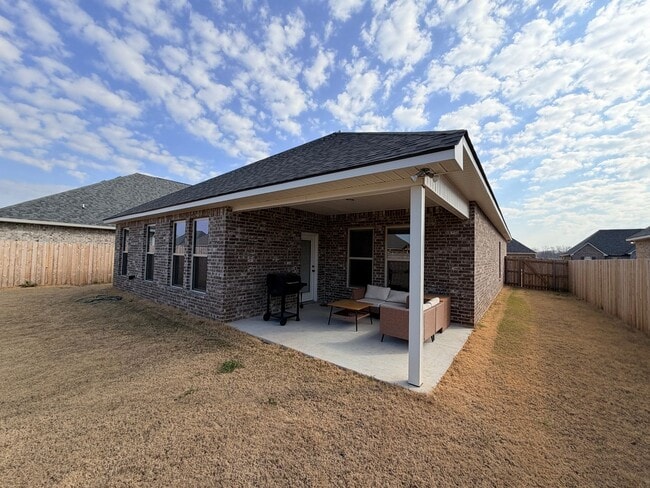Building Photo - New Neighborhood.. Close to Barksdale Air Force Base..
