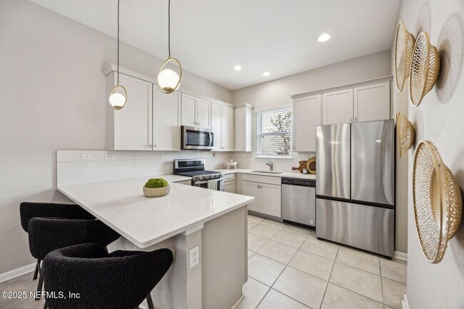 Building Photo - 290 RUM RUNNER Way