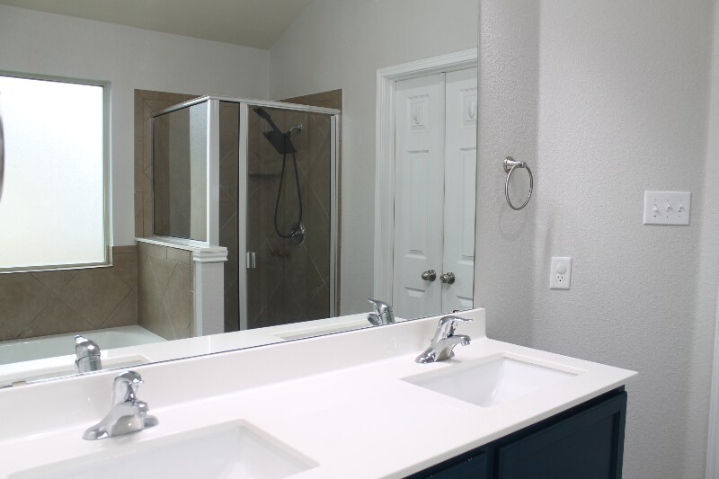 Building Photo - 6610 Mustang Creek Rd