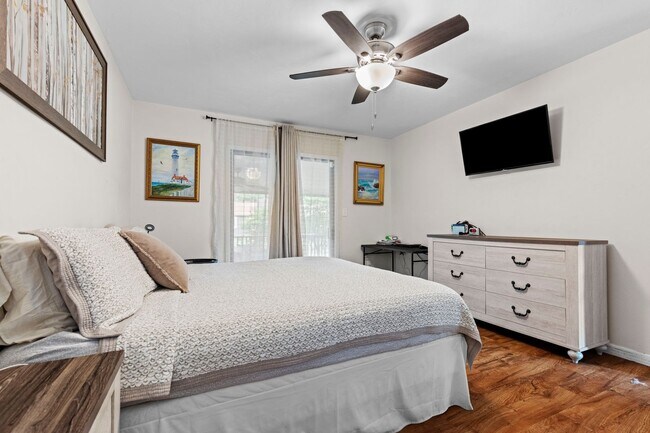 Building Photo - Beautifully updated 3 bedroom 2 bath home in Valwood