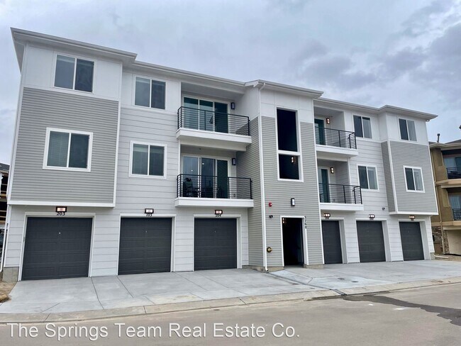 Primary Photo - 2 br, 2 bath House - 3760 Presidio Point #104
