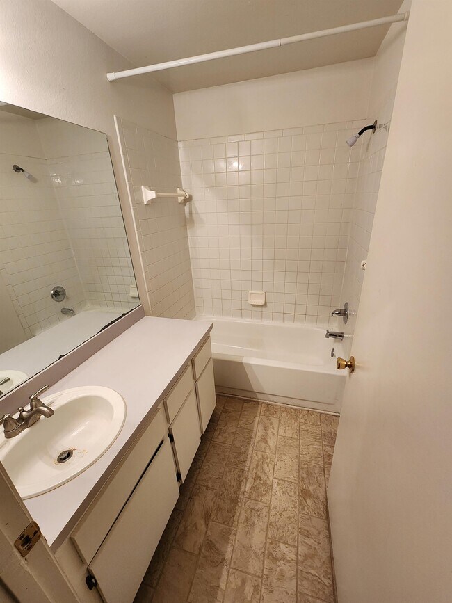 Building Photo - 13612 Laraway Dr