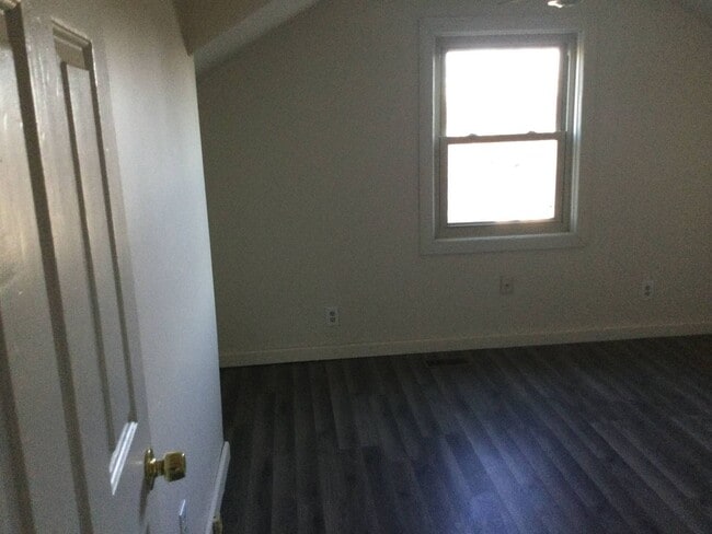 Building Photo - Charming 3-Bedroom Home with Back Deck & Central Air