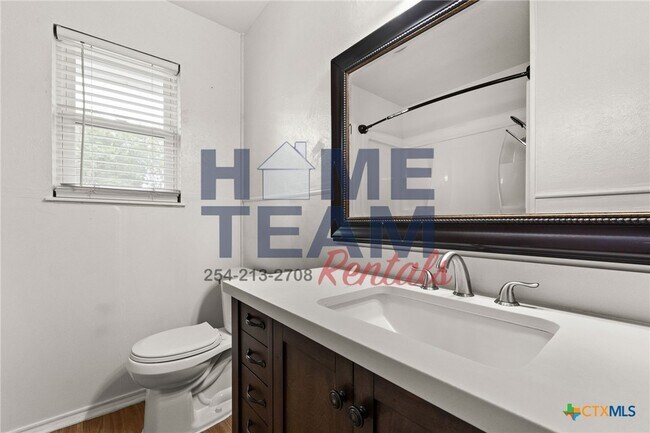 Building Photo - 1107 S 25th St