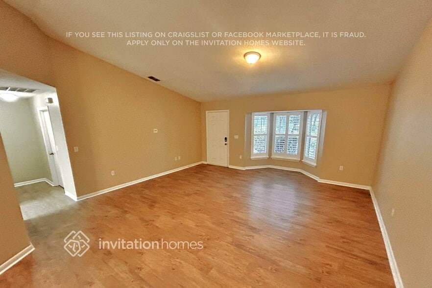 Building Photo - 7028 Doehring Dr