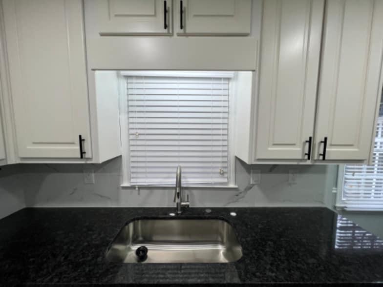 Building Photo - 6959 Lockridge Dr NW