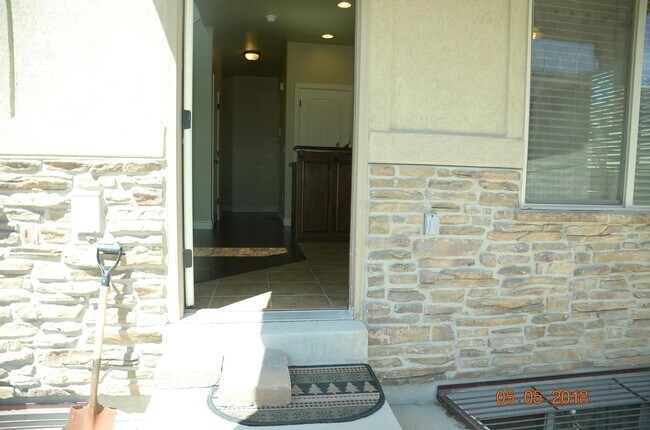 Building Photo - 10433 Sage Vista Way