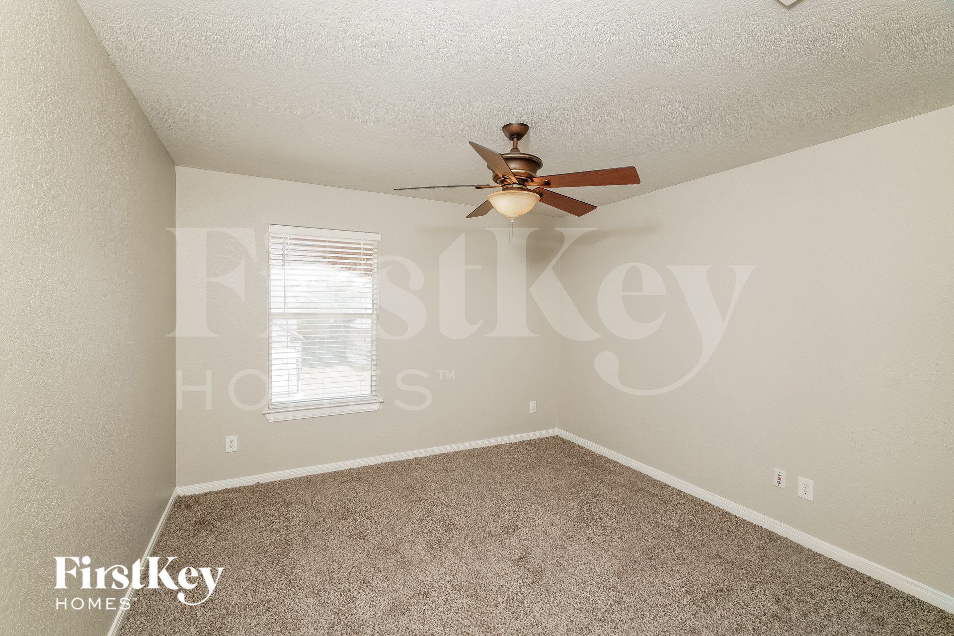 Building Photo - 851 Quitman Oak