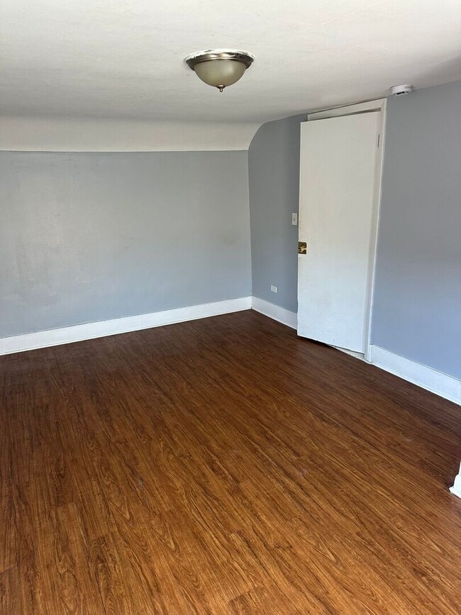 Building Photo - 1810 Church St