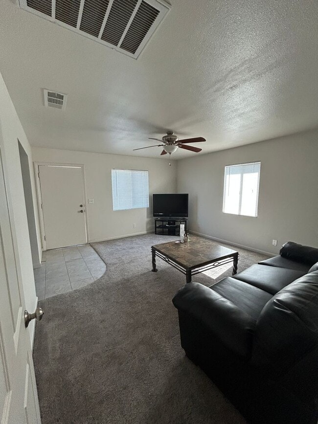 Building Photo - Why rent an apartment when you could have ...