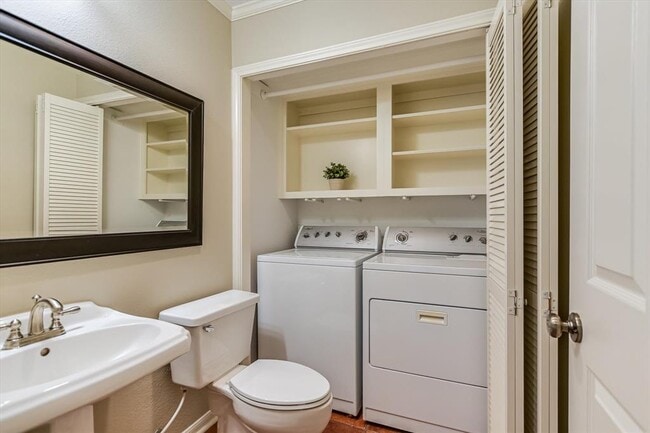 Building Photo - 5701 Westslope Dr