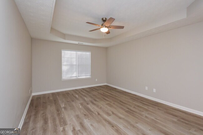 Building Photo - 280 Pleasant Hills Dr