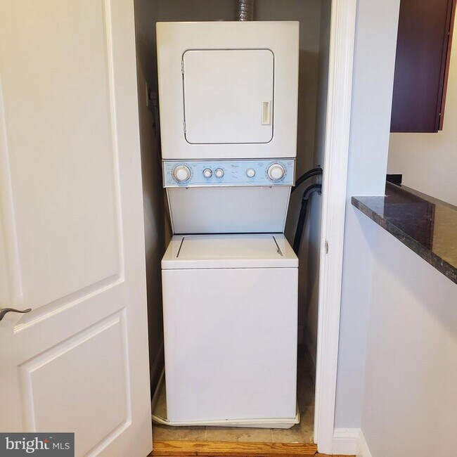 Building Photo - 5611 5th St NW