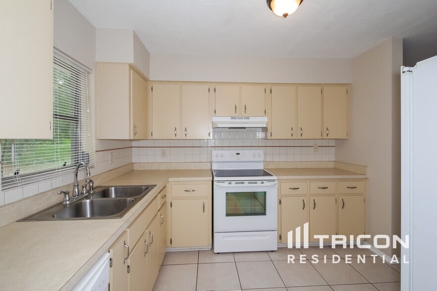 Building Photo - 6504 Georgia Ave