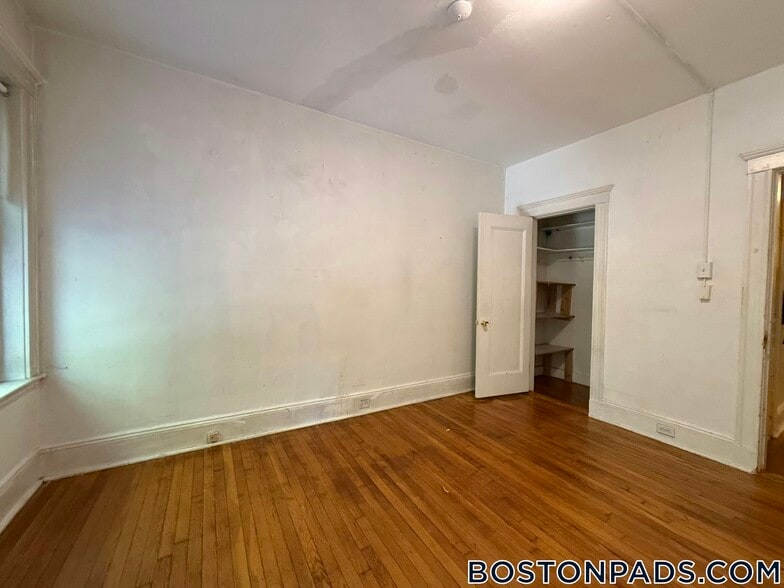 Building Photo - 37 Dwight St