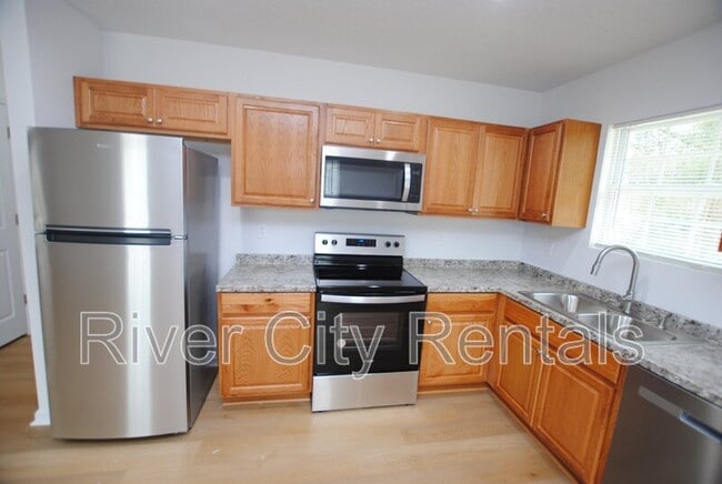 Building Photo - 5749 Silver Sands Cir