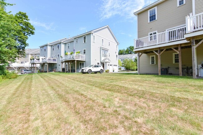 Building Photo - 34 Acadia Ln