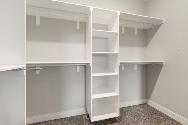 Building Photo - 2131 Seaglass St