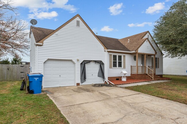 Building Photo - Radiant ranch-style home in Chesapeake!