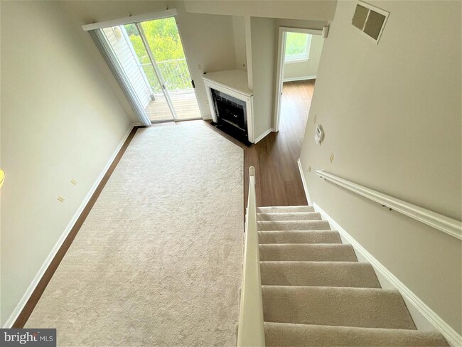 Building Photo - 1641 International Dr