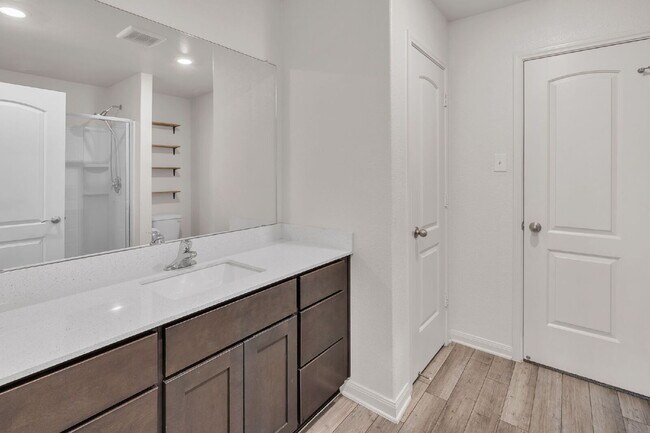 Building Photo - 4536 Skipador Dr