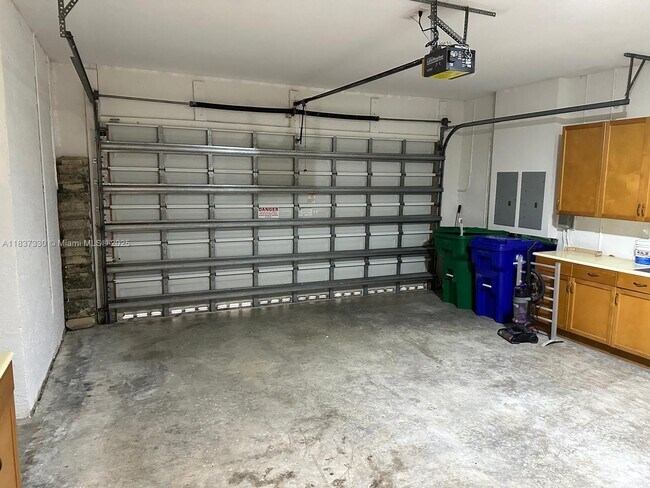 Building Photo - 18580 SW 44th St