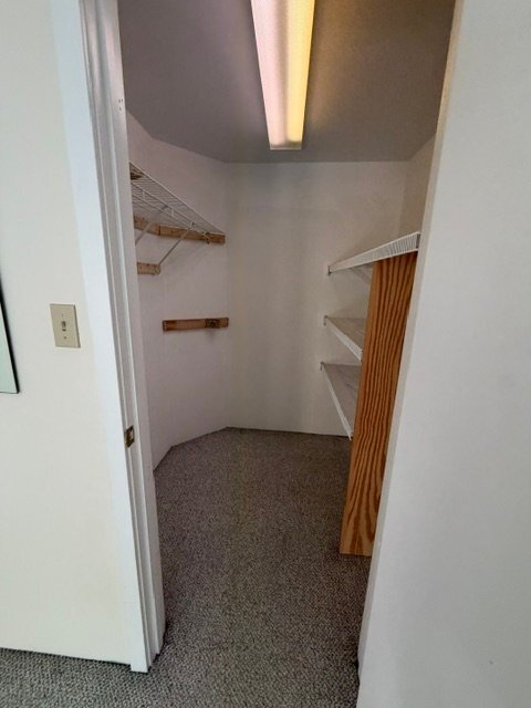 Building Photo - 575 Bay Rd