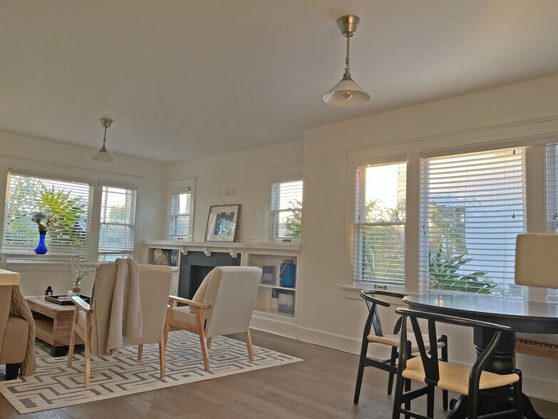 Living Room and Windows - 2639 3rd St