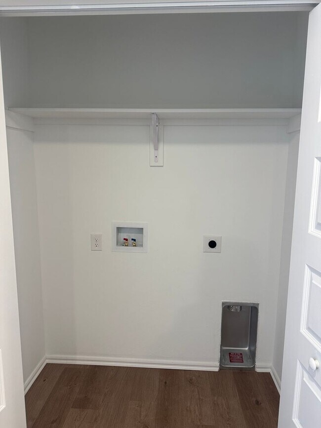 Building Photo - Save $500 on Your Move-In Costs — Sign by 5/22! | Brand New 3 Bed, 2 Bath Home in Southbrook