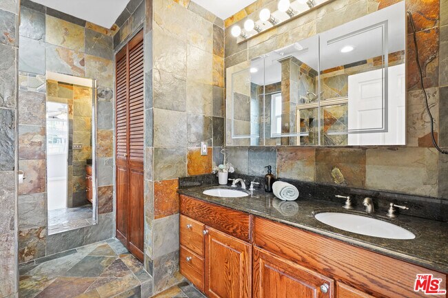 Building Photo - 6122 Strickland Ave