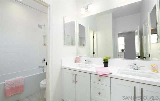 Building Photo - 16307 Veridian Cir