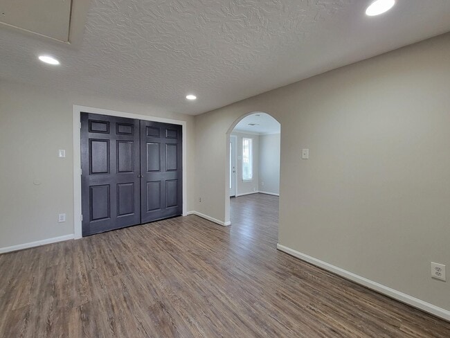Building Photo - 3416 Europa St