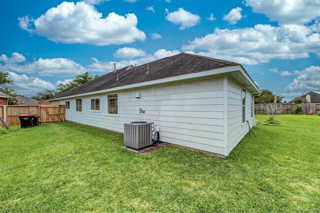 Building Photo - 19234 Mustang Pointe Ln