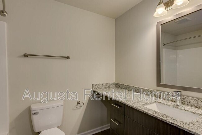Building Photo - 2509 Otter Run