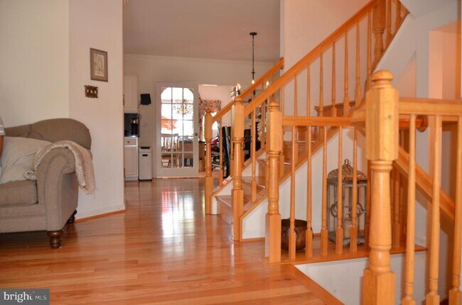 Building Photo - 43060 Francis Square